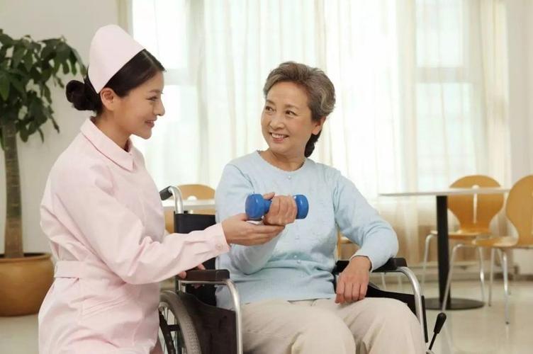 養(yǎng)老護(hù)理師與養(yǎng)老服務(wù) 守護(hù)最美夕陽(yáng)紅的專業(yè)力量